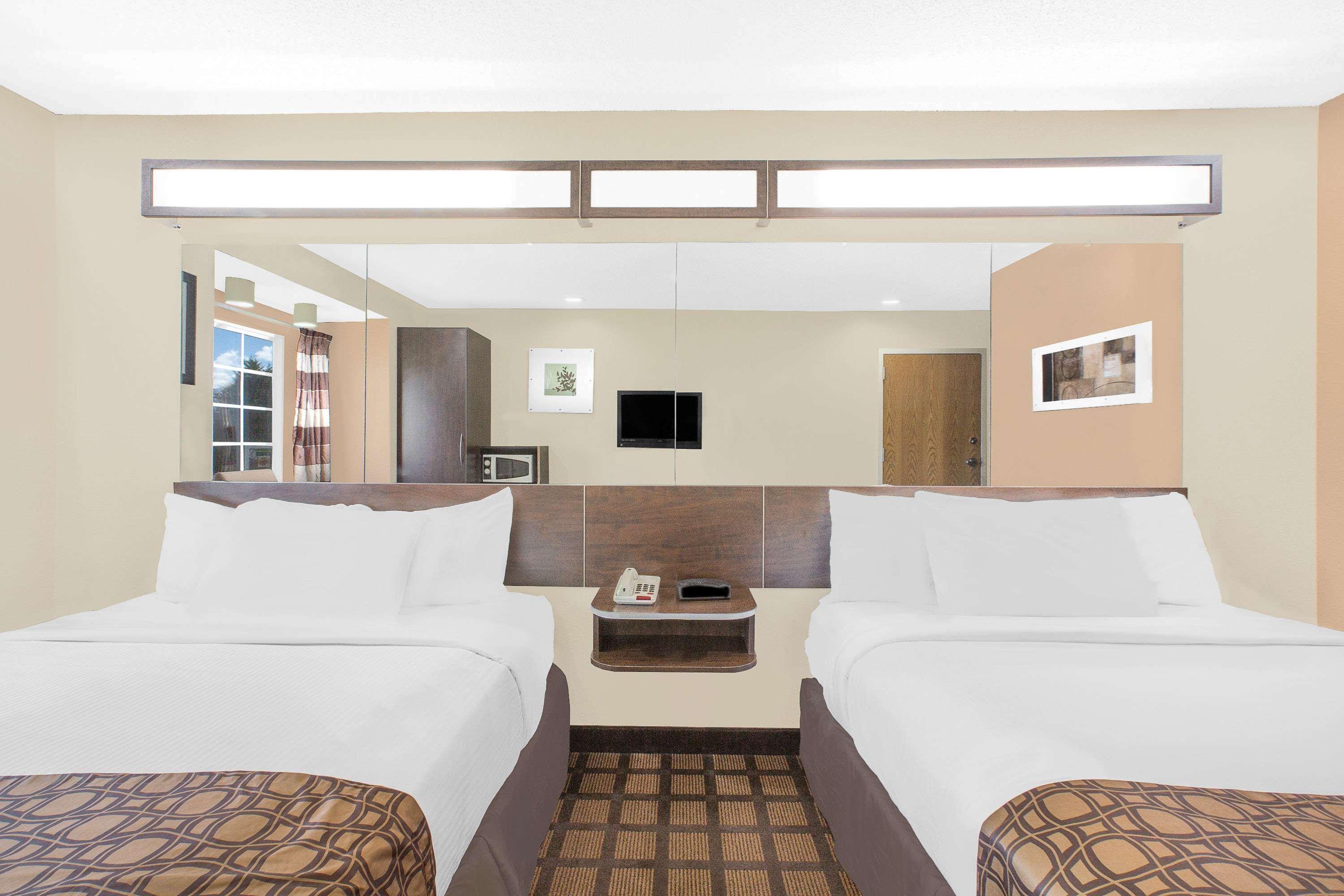 Microtel Inn & Suites By Wyndham Franklin Exterior photo