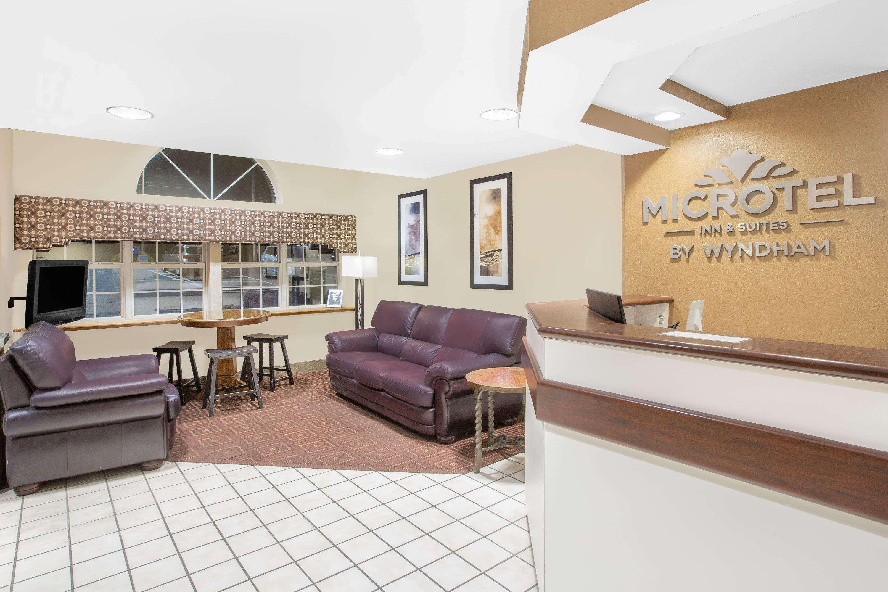 Microtel Inn & Suites By Wyndham Franklin Exterior photo